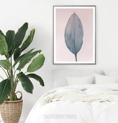 Minimalist Leaf Print for Bedroom