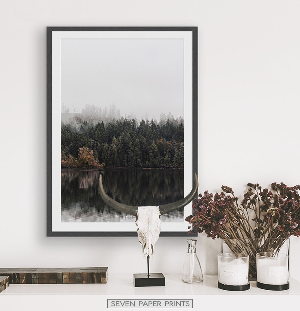 Black&White Framed Photo Art Above The White Marble Shelf